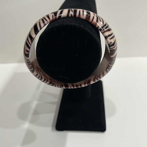 Zebra Print Women's Bangle Bracelet - Picture 2 of 5